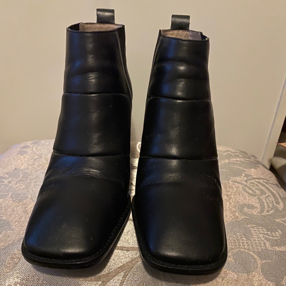Intentionally Blank Chelsea Boots